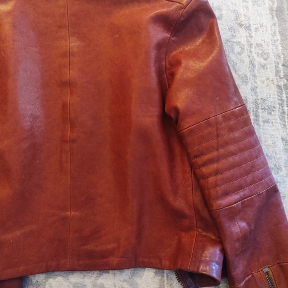 J BRAND LEATHER JACKET - Picture 5 of 8